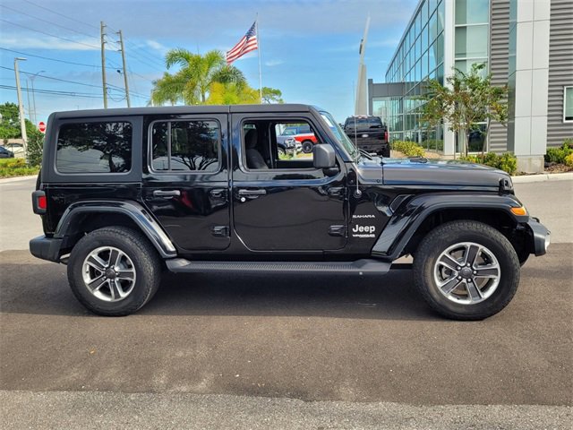 Used 2019 Jeep Wrangler Unlimited Sahara image 6