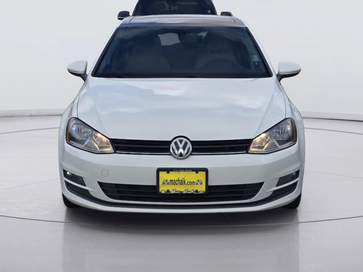 Used 2017 Volkswagen Golf SE FWD image 2