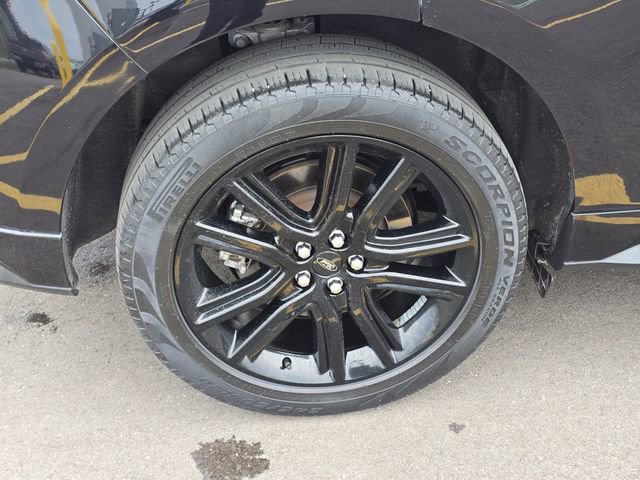 Certified 2023 Ford Edge ST-Line AWD/4WD image 5