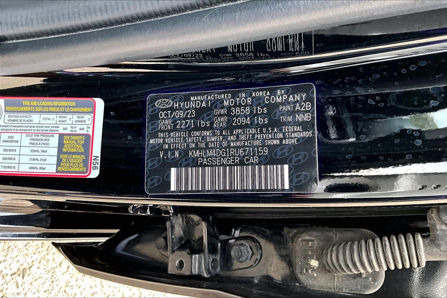 Used 2024 Hyundai Elantra SEL FWD image 34