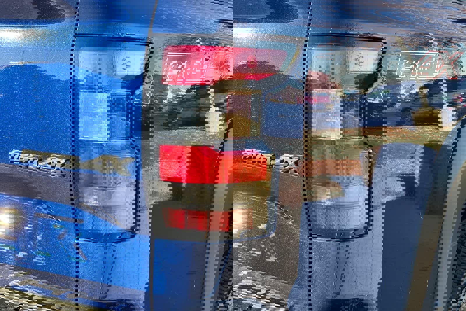 Used 2023 Nissan Frontier PRO-4X w/ Pro-4X Premium Package image 26