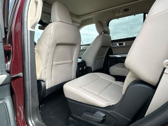 Certified 2023 Ford Explorer Limited w/ Equipment Group 301A AWD/4WD image 18