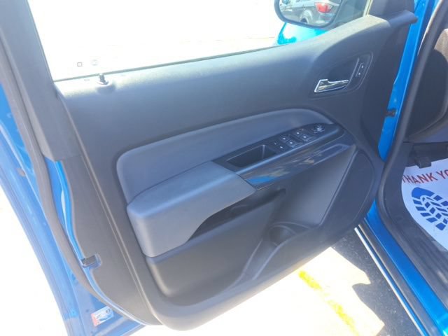Used 2021 Chevrolet Colorado Z71 w/ Safety Package AWD/4WD image 9