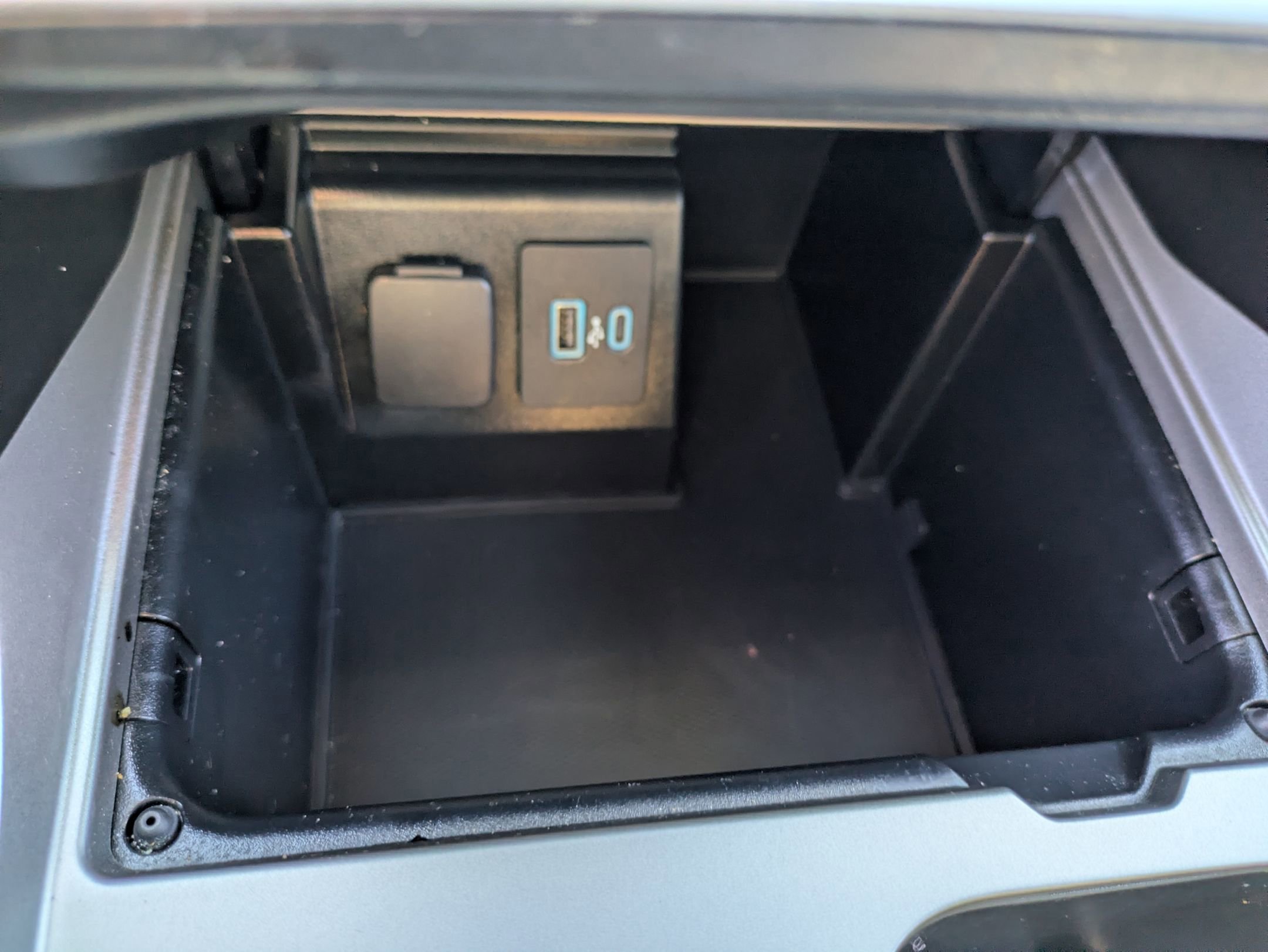 Certified 2020 Ford Explorer XLT w/ Comfort Package image 21