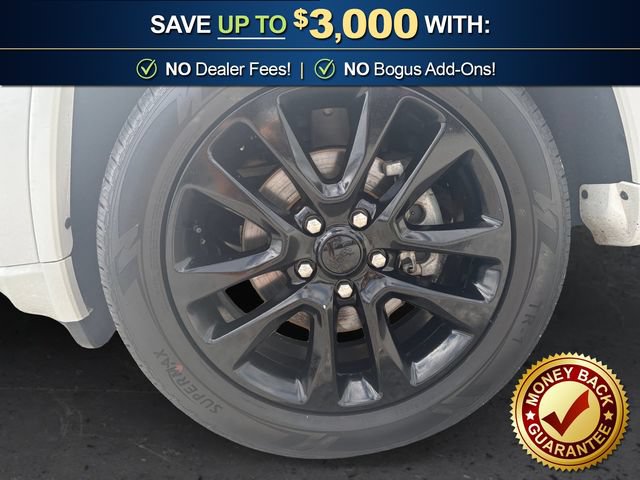 Used 2018 Jeep Grand Cherokee Laredo AWD/4WD image 13