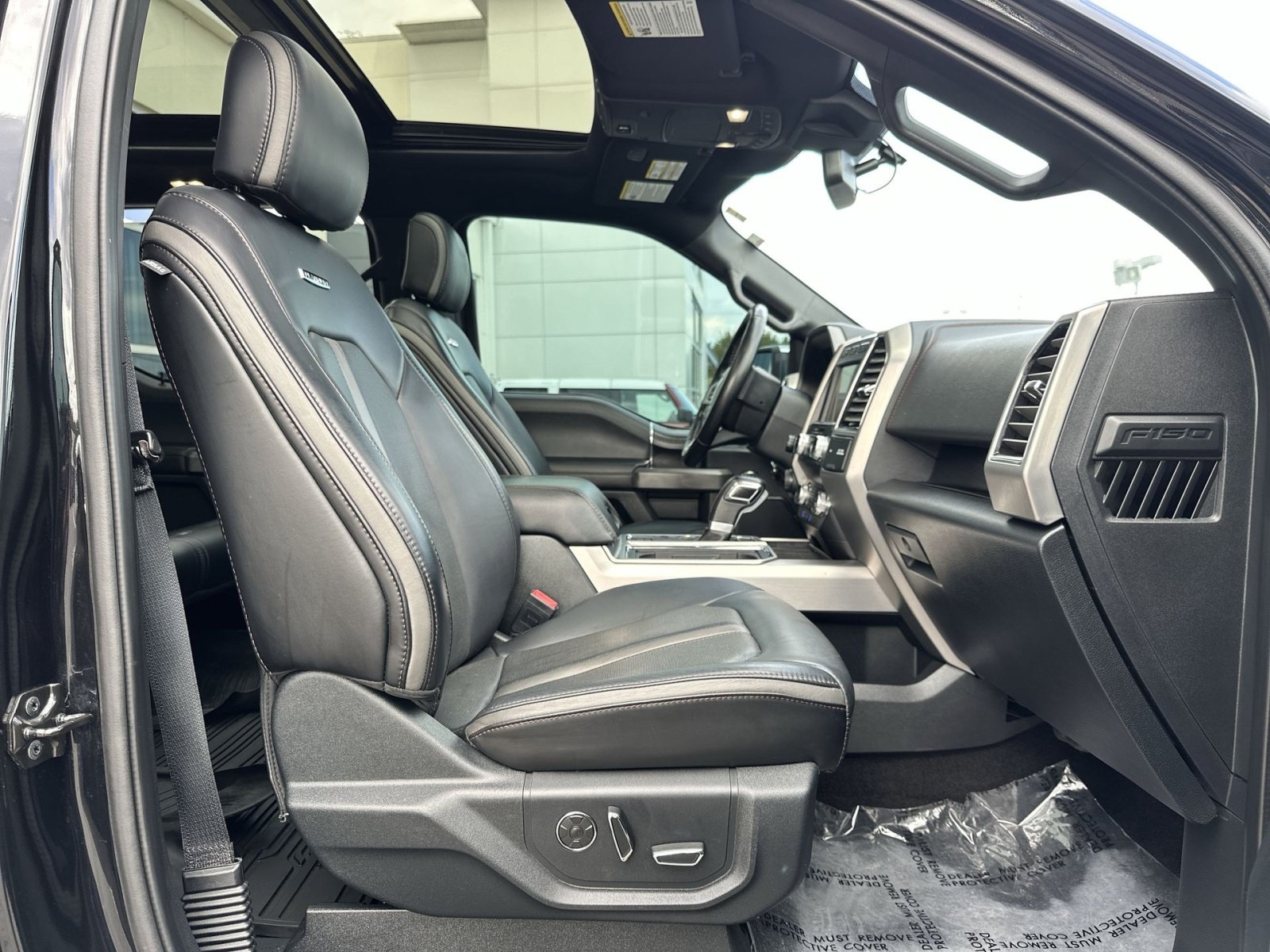 Certified 2019 Ford F150 Platinum w/ Equipment Group 701A Luxury AWD/4WD image 28