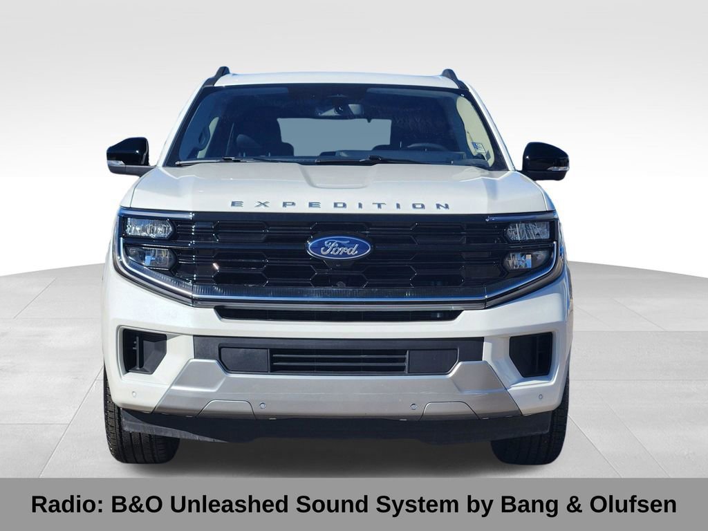 Certified 2025 Ford Expedition Platinum w/ Driver's Package image 5