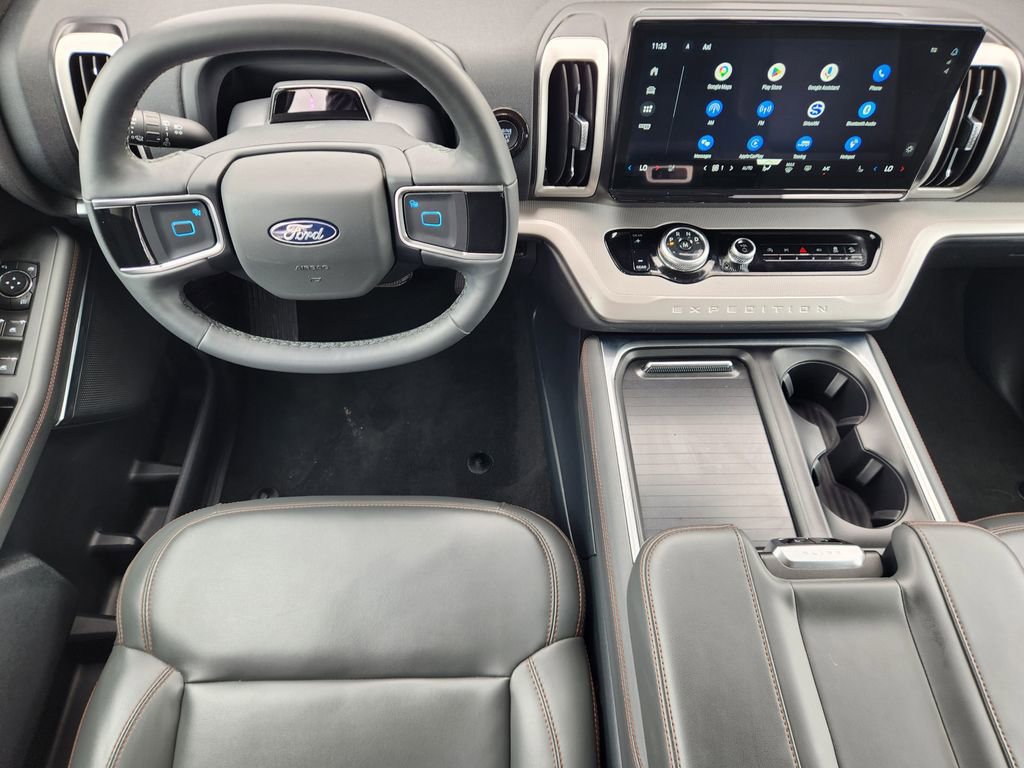 Certified 2025 Ford Expedition Active AWD/4WD image 26