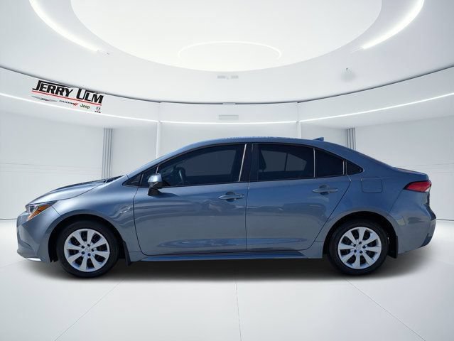 Used 2025 Toyota Corolla LE FWD image 7