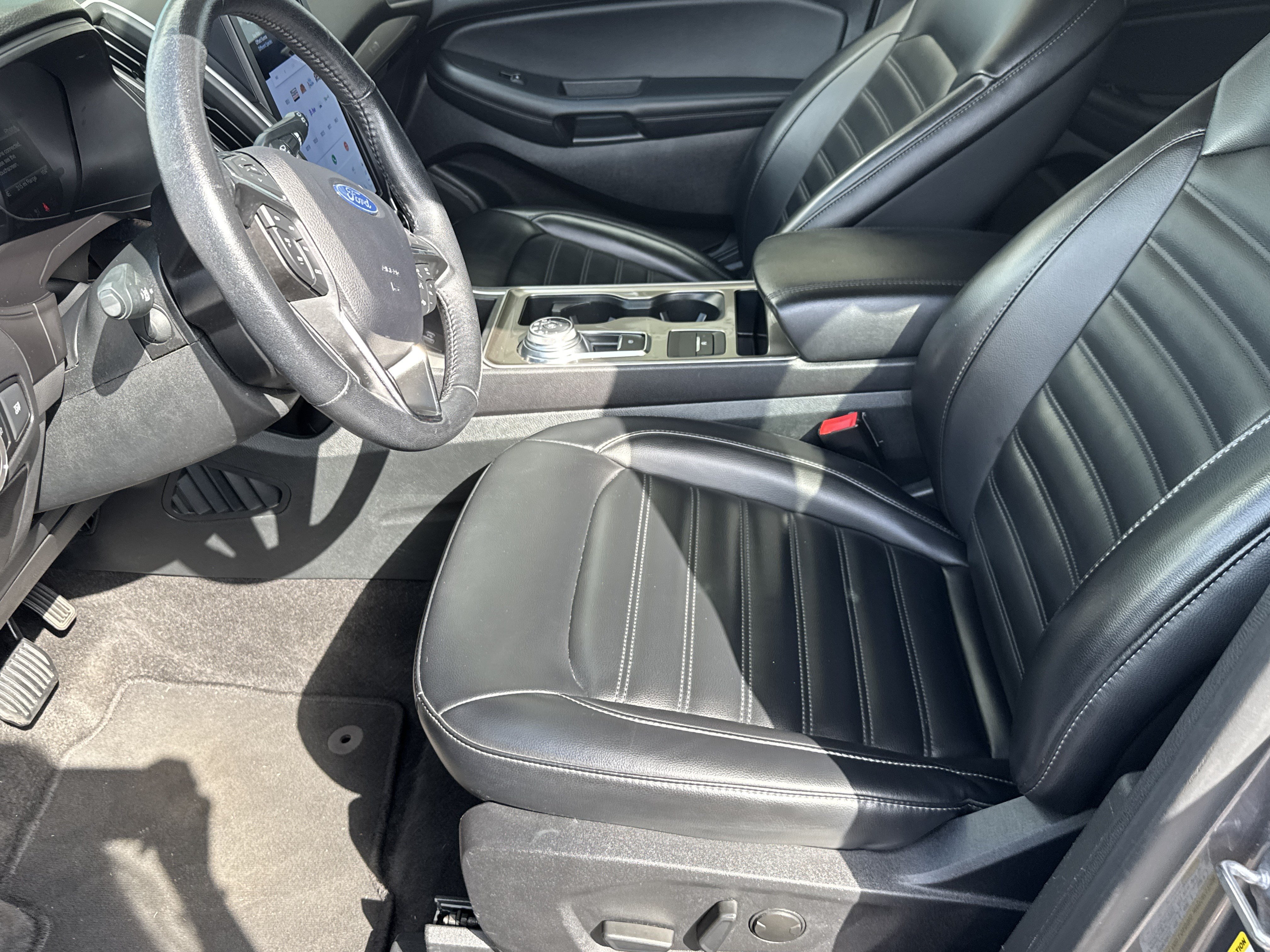Certified 2024 Ford Edge SEL AWD/4WD image 10