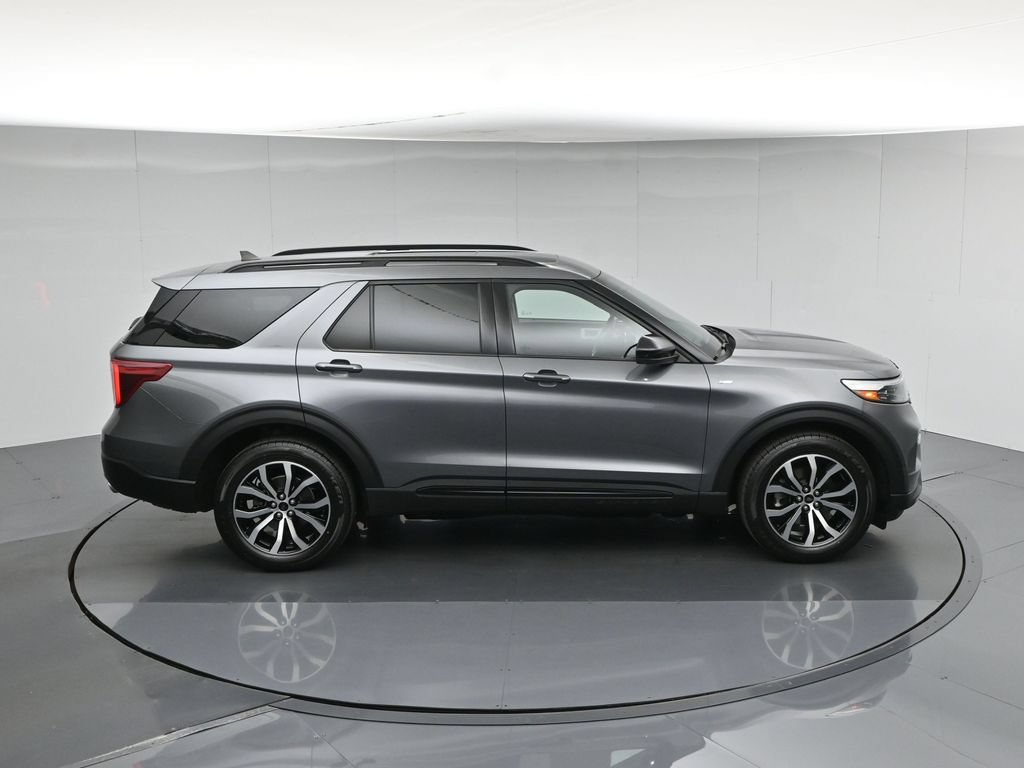 Certified 2022 Ford Explorer ST-Line w/ Class IV Trailer Tow Package AWD/4WD image 39