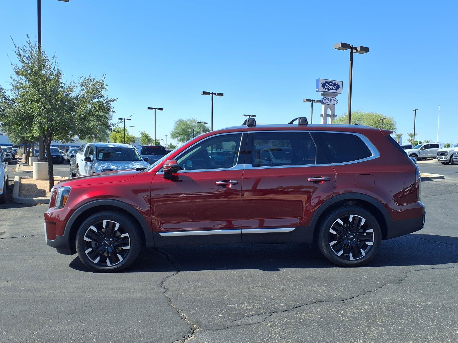 Used 2024 Kia Telluride SX AWD/4WD image 3