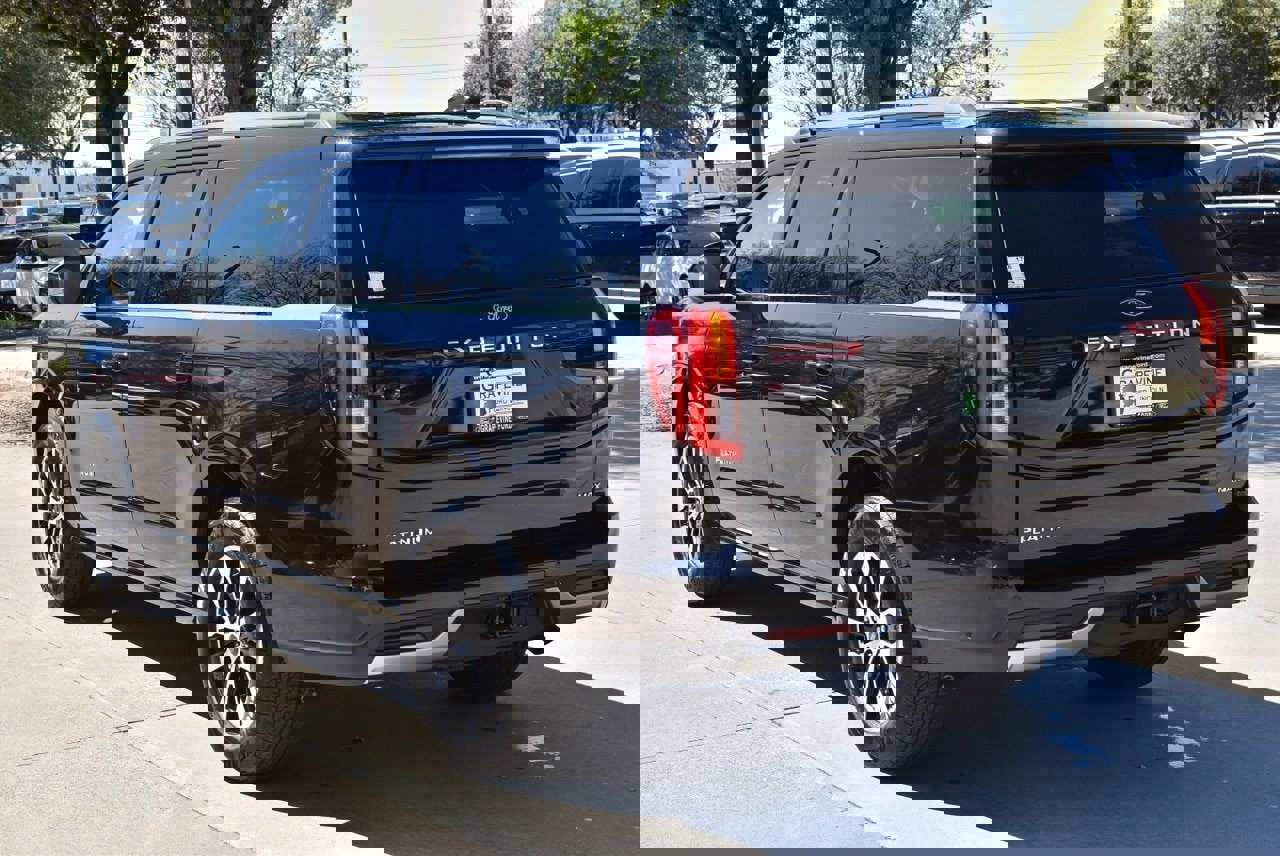 Certified 2025 Ford Expedition Max Platinum image 10