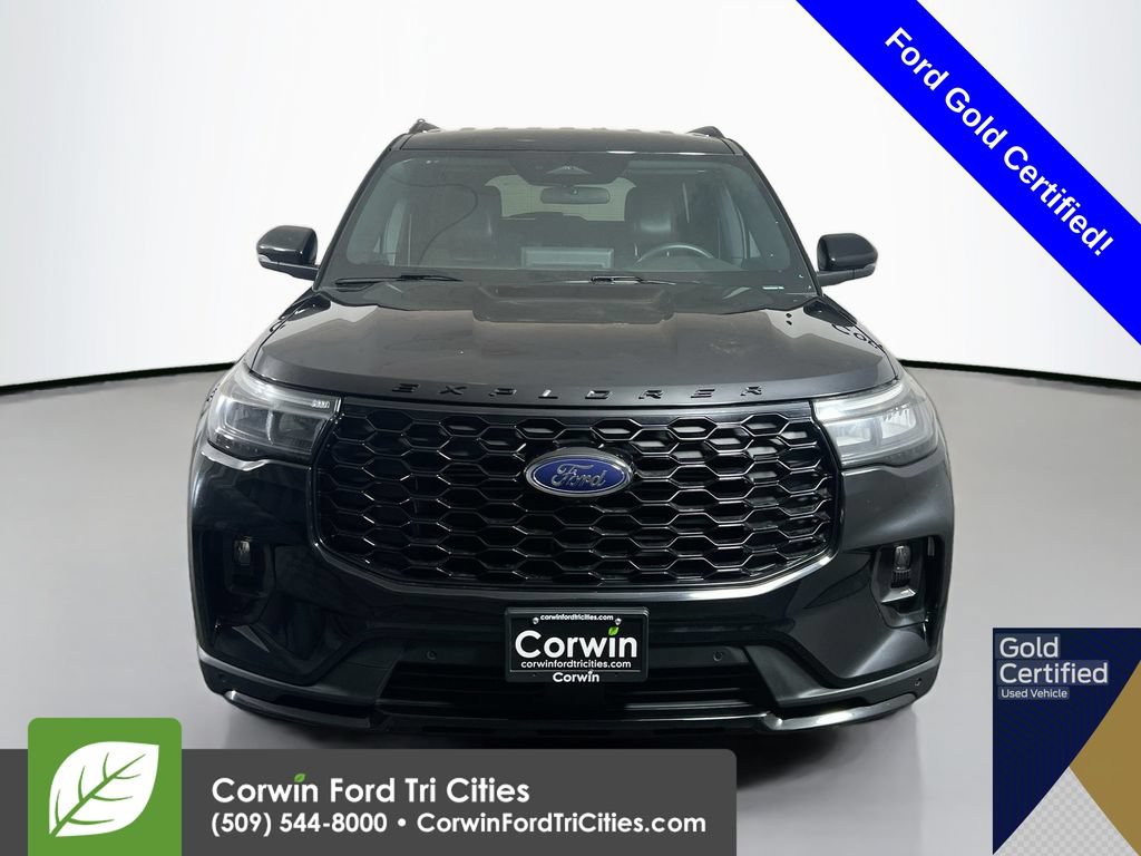 Certified 2025 Ford Explorer ST-Line AWD/4WD image 4