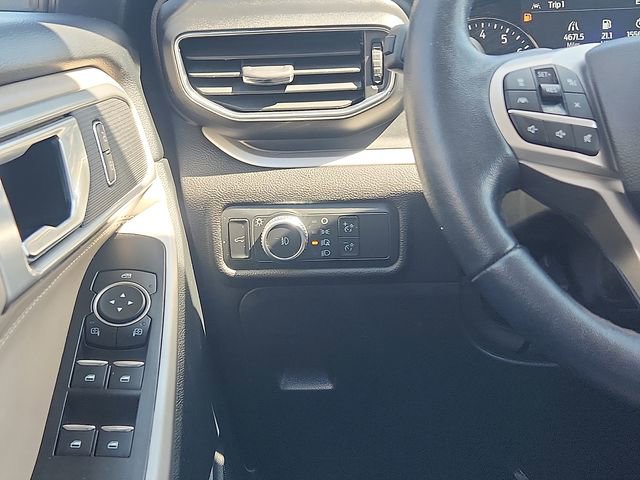 Certified 2022 Ford Explorer XLT w/ Equipment Group 202A image 12