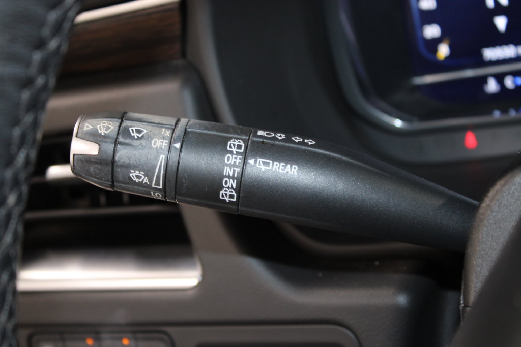 Used 2022 Chevrolet Suburban Premier RWD image 41