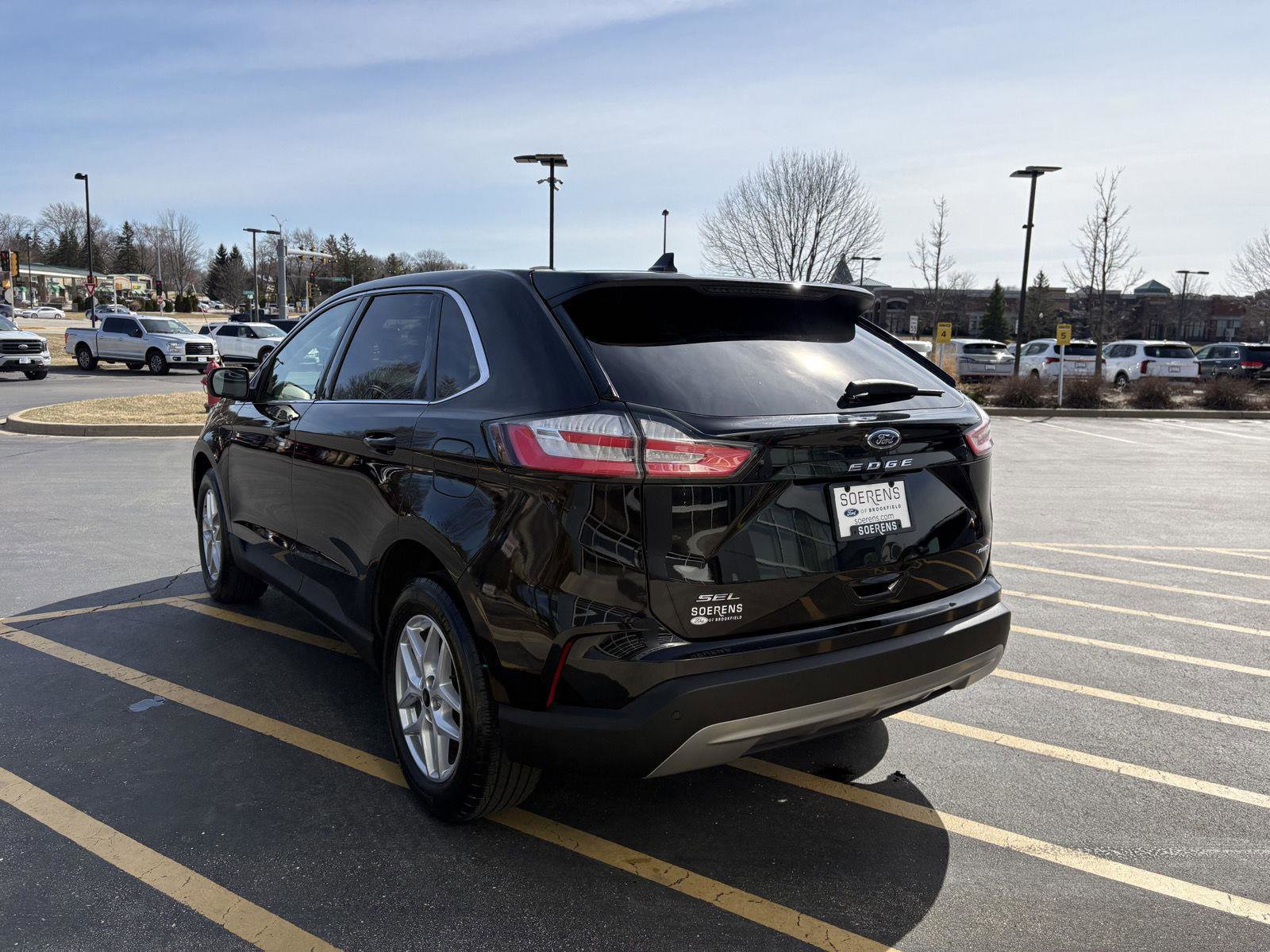 Certified 2024 Ford Edge SEL w/ Convenience Package image 4