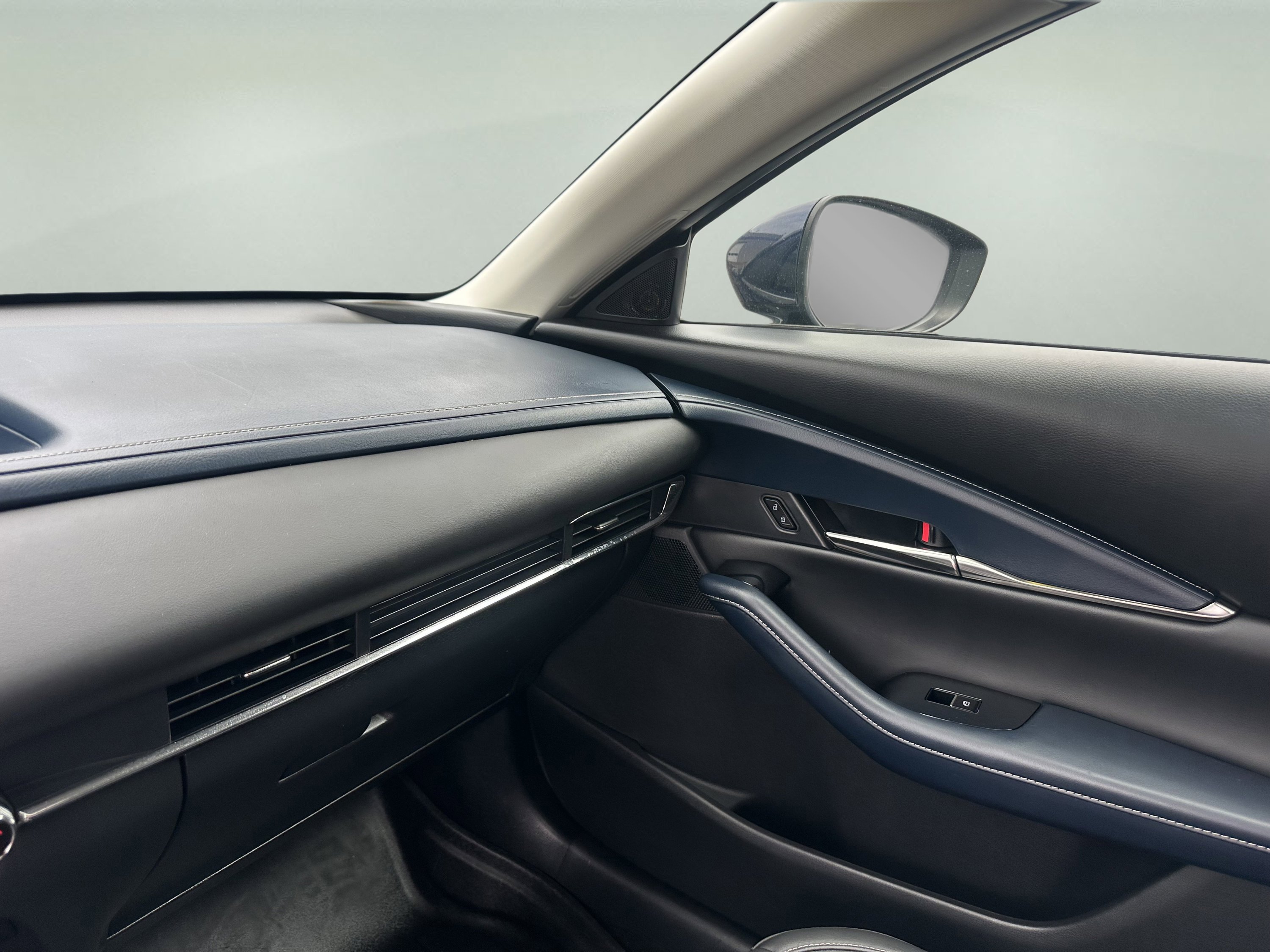 Used 2021 MAZDA CX-30 AWD 2.5 S w/ Preferred Package image 16