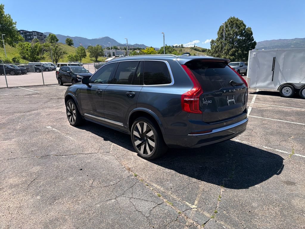 Used 2023 Volvo XC90 T8 Ultimate w/ Lounge Package AWD/4WD image 7