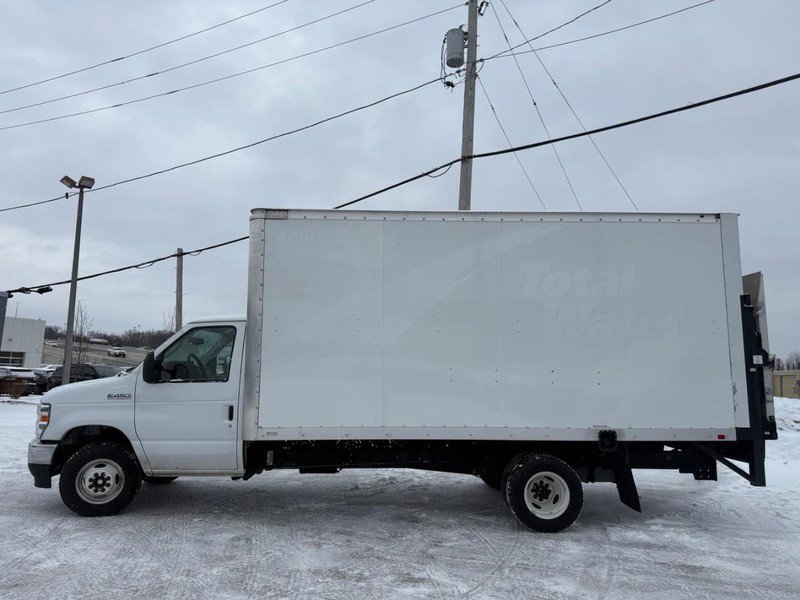 Certified 2024 Ford E-450 and Econoline 450 Super Duty w/ Power Windows & Locks Group image 2