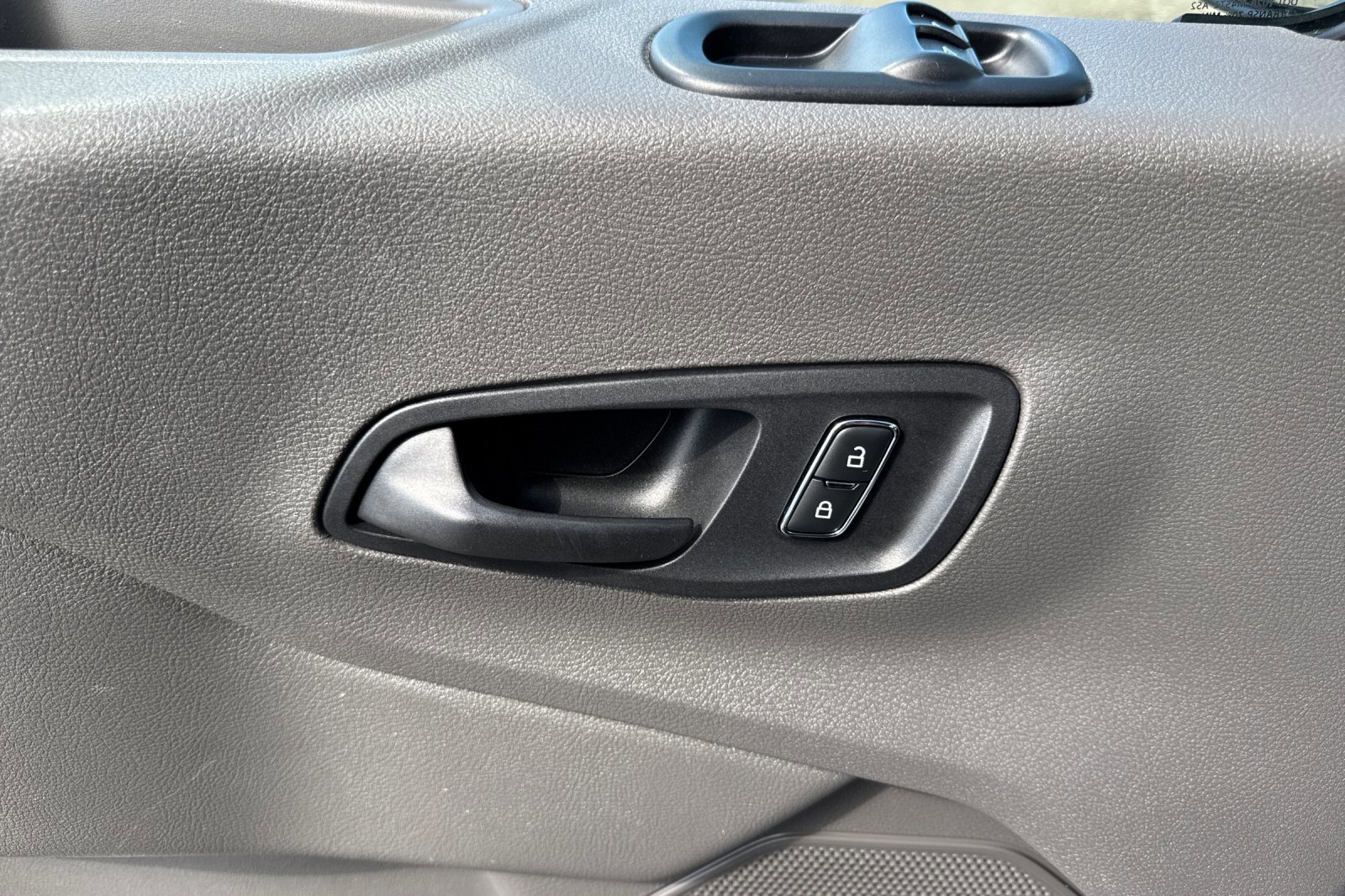 Certified 2022 Ford Transit 350 XLT image 12