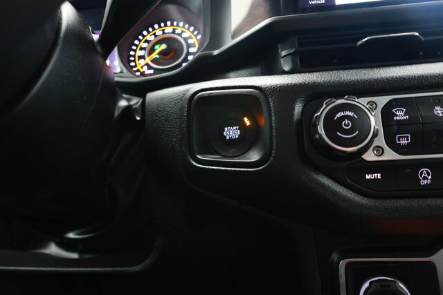 Used 2024 Jeep Wrangler Unlimited Sport AWD/4WD image 31