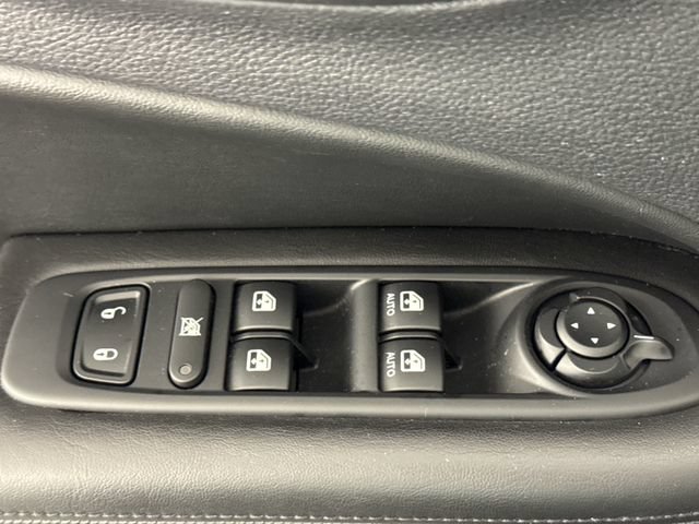 Used 2018 Jeep Compass Latitude w/ Popular Equipment Group AWD/4WD image 30