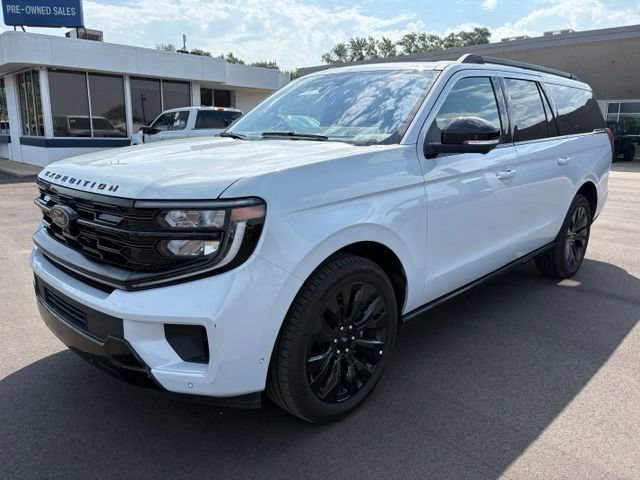 Certified 2025 Ford Expedition Max Platinum w/ Stealth Appearance Package AWD/4WD image 7