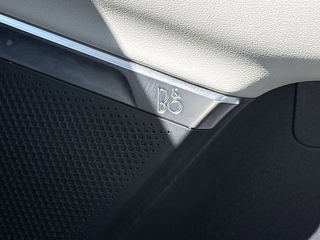 Certified 2025 Ford Expedition Platinum image 38