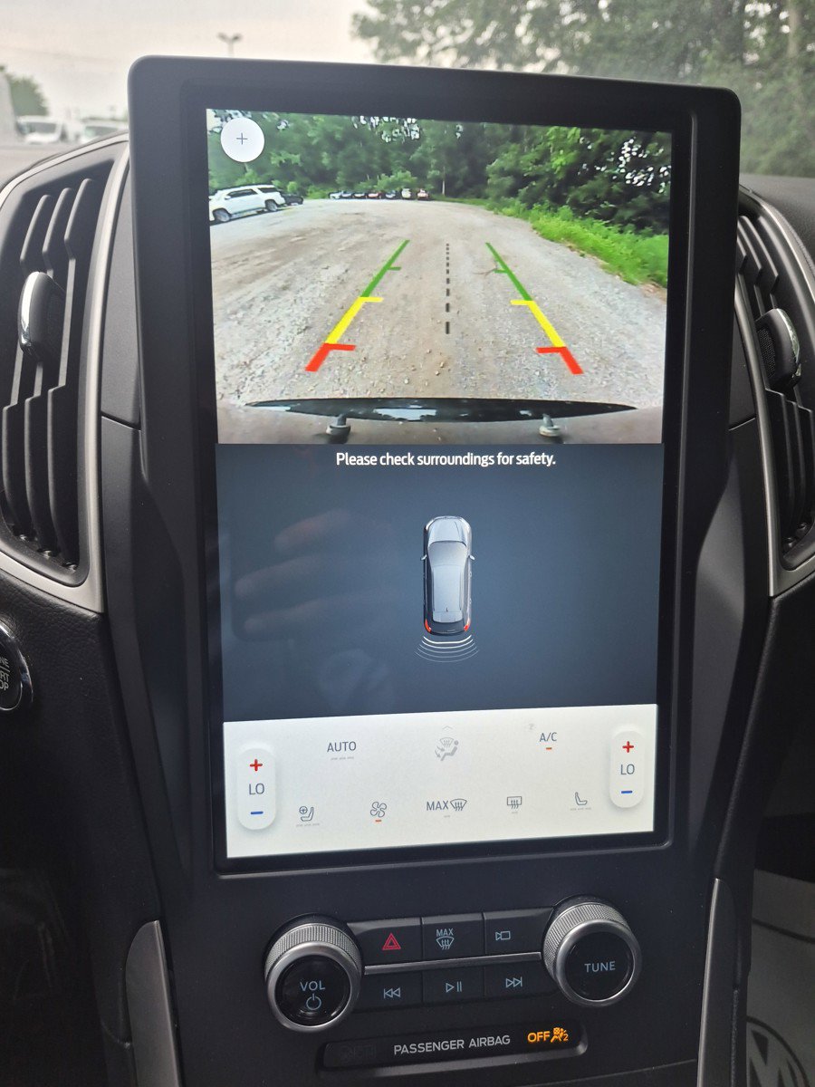 Certified 2024 Ford Edge ST-Line AWD/4WD image 19