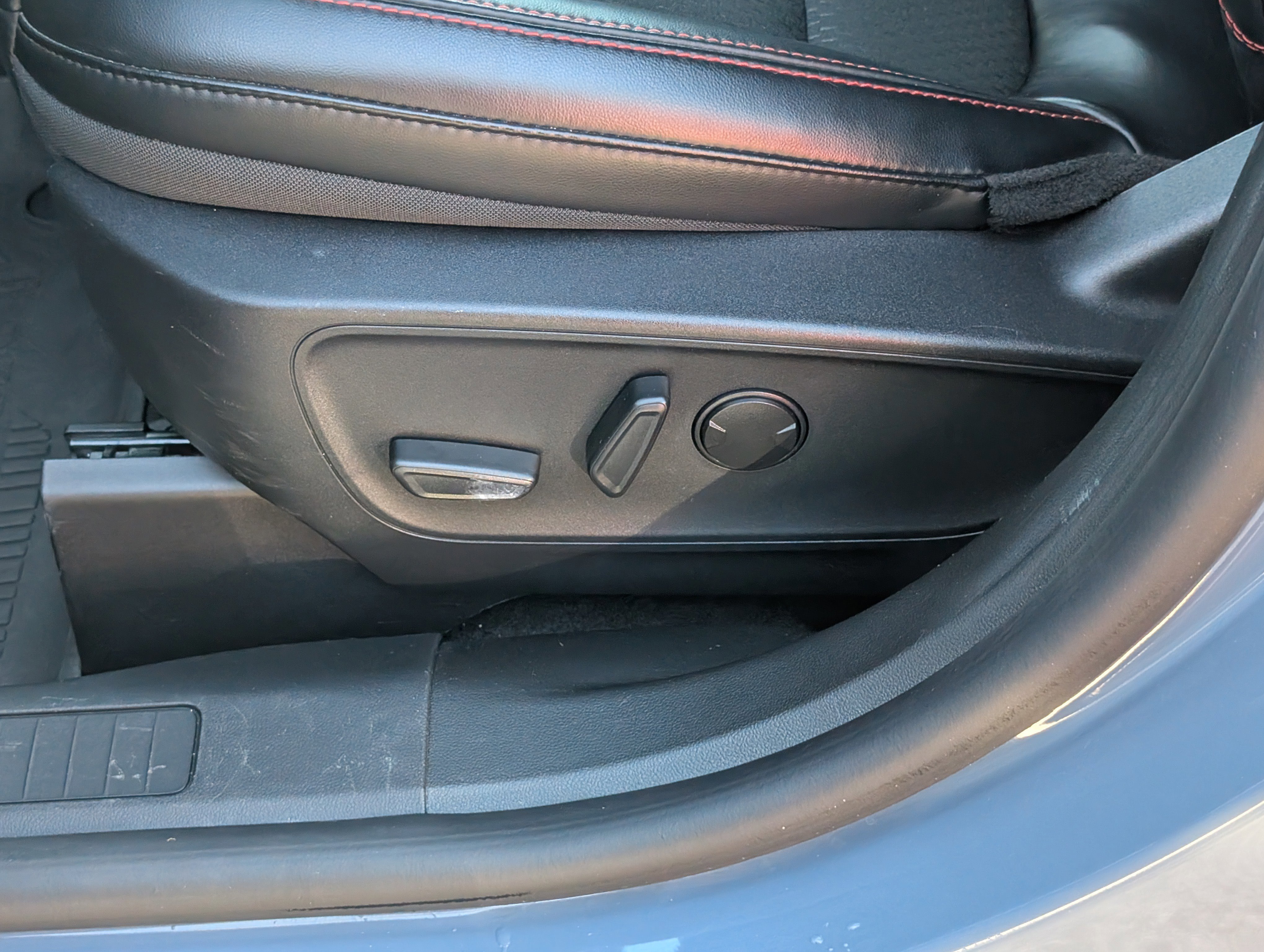 Certified 2025 Ford Escape ST-Line Elite w/ Tech Pack #1 image 21