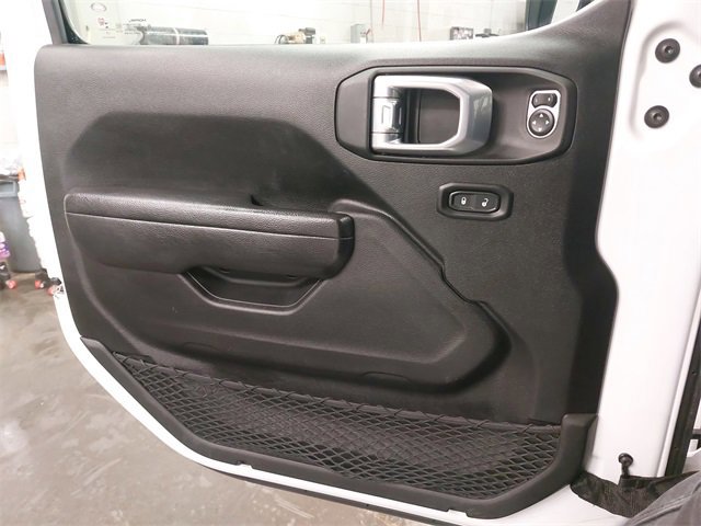 Used 2022 Jeep Gladiator Sport image 26