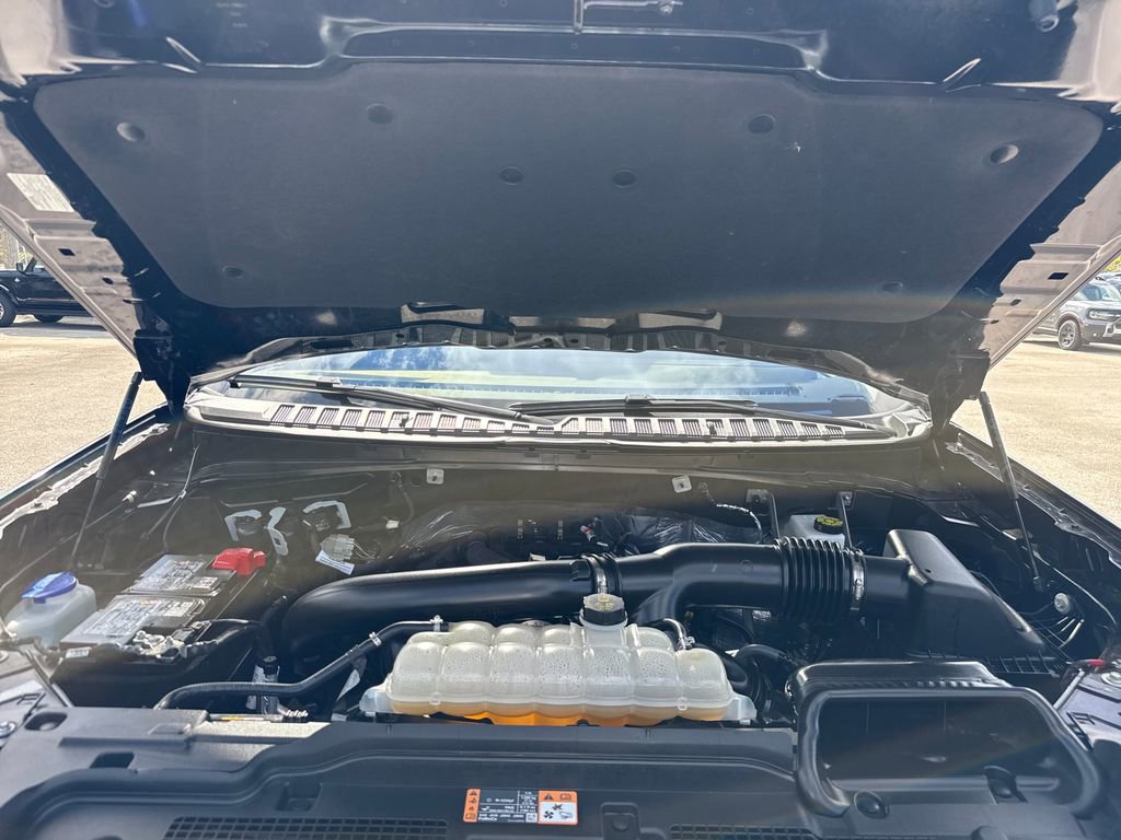 Certified 2025 Ford Expedition Max Active image 32