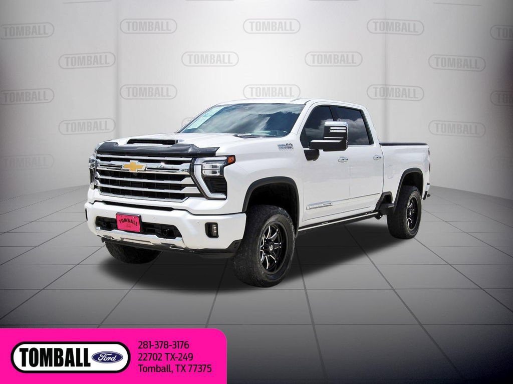 Used 2024 Chevrolet Silverado 2500 High Country w/ Technology Package AWD/4WD image 3