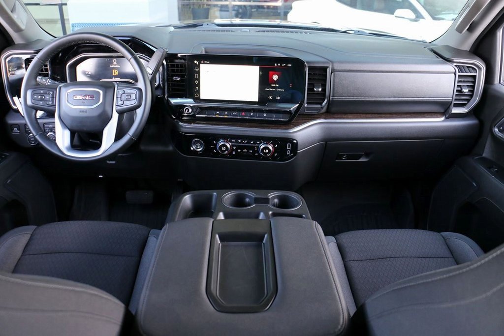 Used 2024 GMC Sierra 1500 Elevation image 29