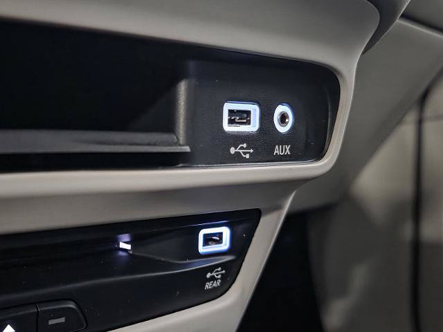 Used 2018 Chrysler Pacifica Touring-L Plus w/ Advanced Safetytec Group FWD image 36