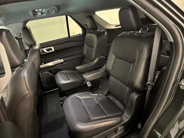 Certified 2023 Ford Explorer XLT w/ Equipment Group 202A RWD image 31