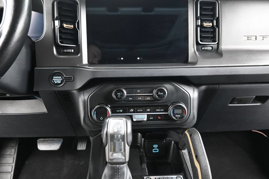 Certified 2025 Ford Bronco Badlands AWD/4WD image 16