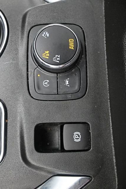 Used 2023 Chevrolet Traverse LT w/ LPO, Floor Liner Package AWD/4WD image 13