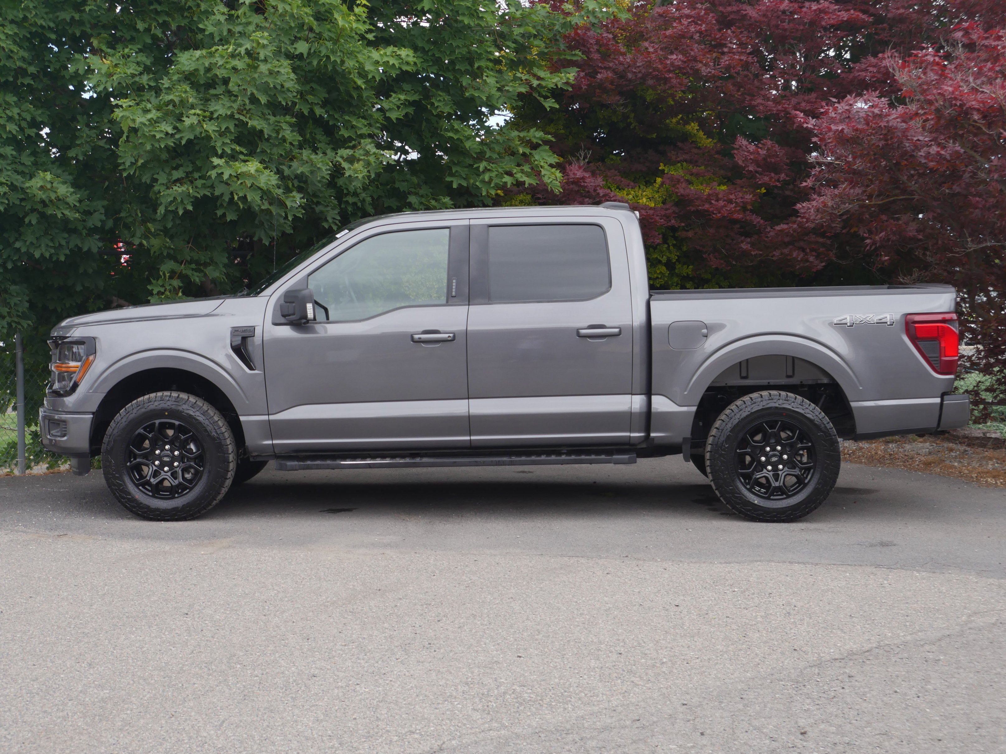 Certified 2024 Ford F150 XLT w/ Equipment Group 302A MID AWD/4WD image 17