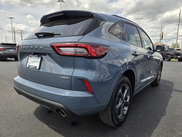 Certified 2023 Ford Escape ST-Line Select w/ Tech Pack #1 AWD/4WD image 5