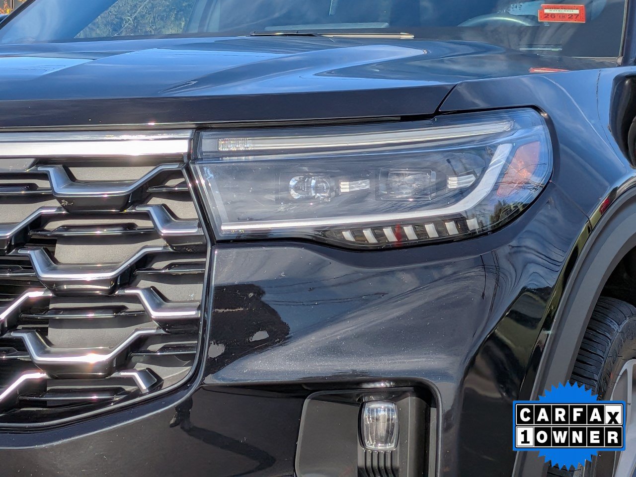 Certified 2025 Ford Explorer Platinum w/ Ultimate Package AWD/4WD image 10