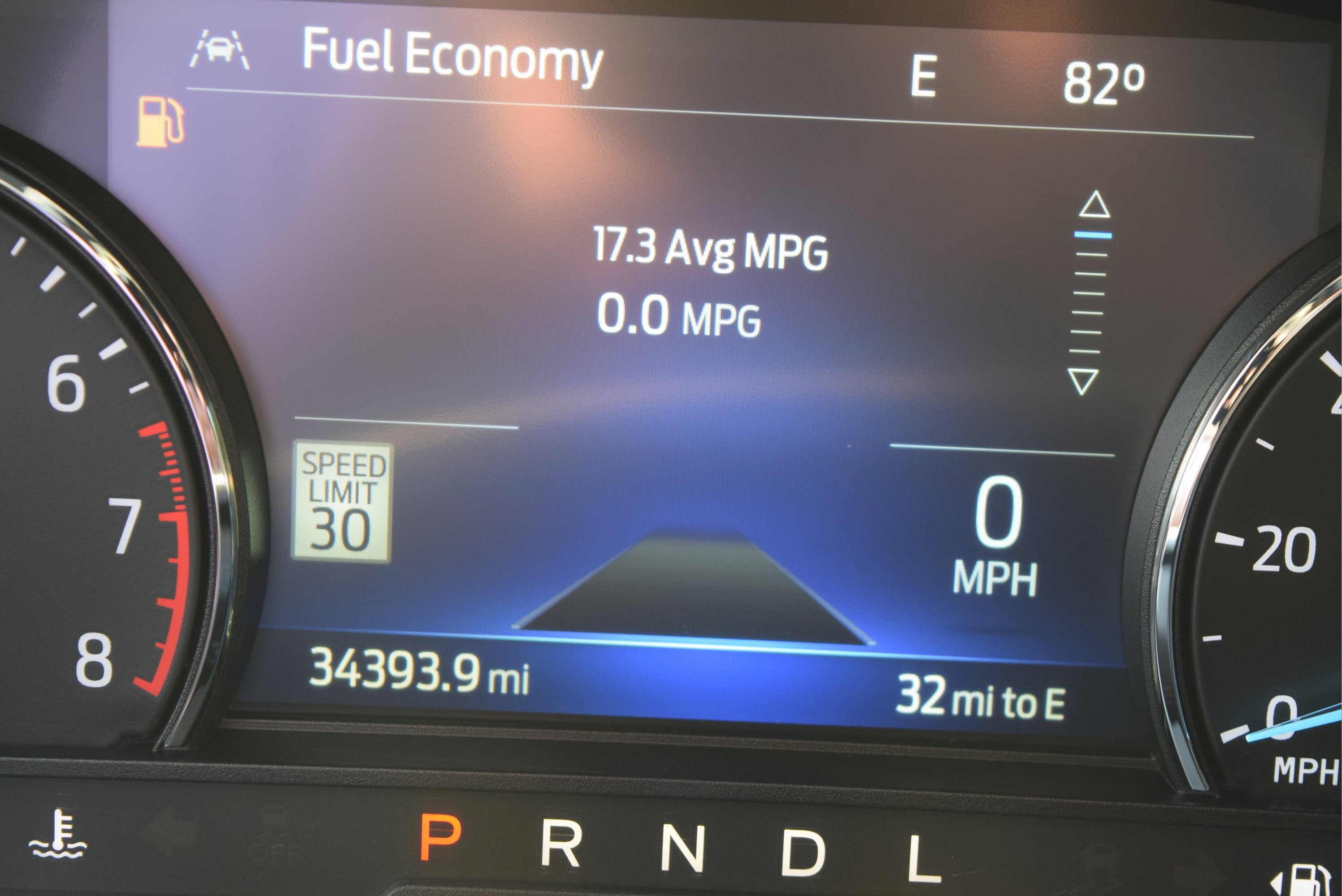 Certified 2022 Ford Explorer XLT w/ Equipment Group 202A AWD/4WD image 15