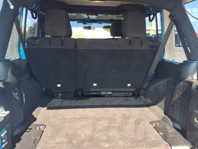Used 2017 Jeep Wrangler Unlimited Sport AWD/4WD image 17