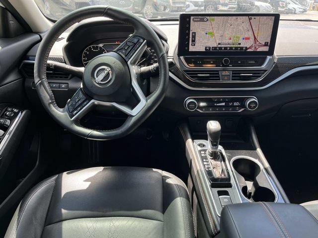 Used 2023 Nissan Altima 2.0 SR FWD image 14