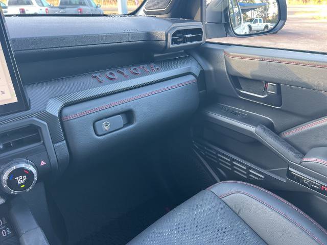 Used 2025 Toyota Tacoma TRD Sport image 19