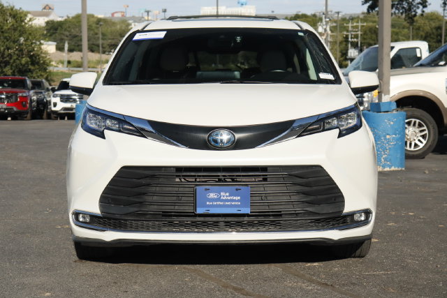 Used 2021 Toyota Sienna XLE FWD image 8