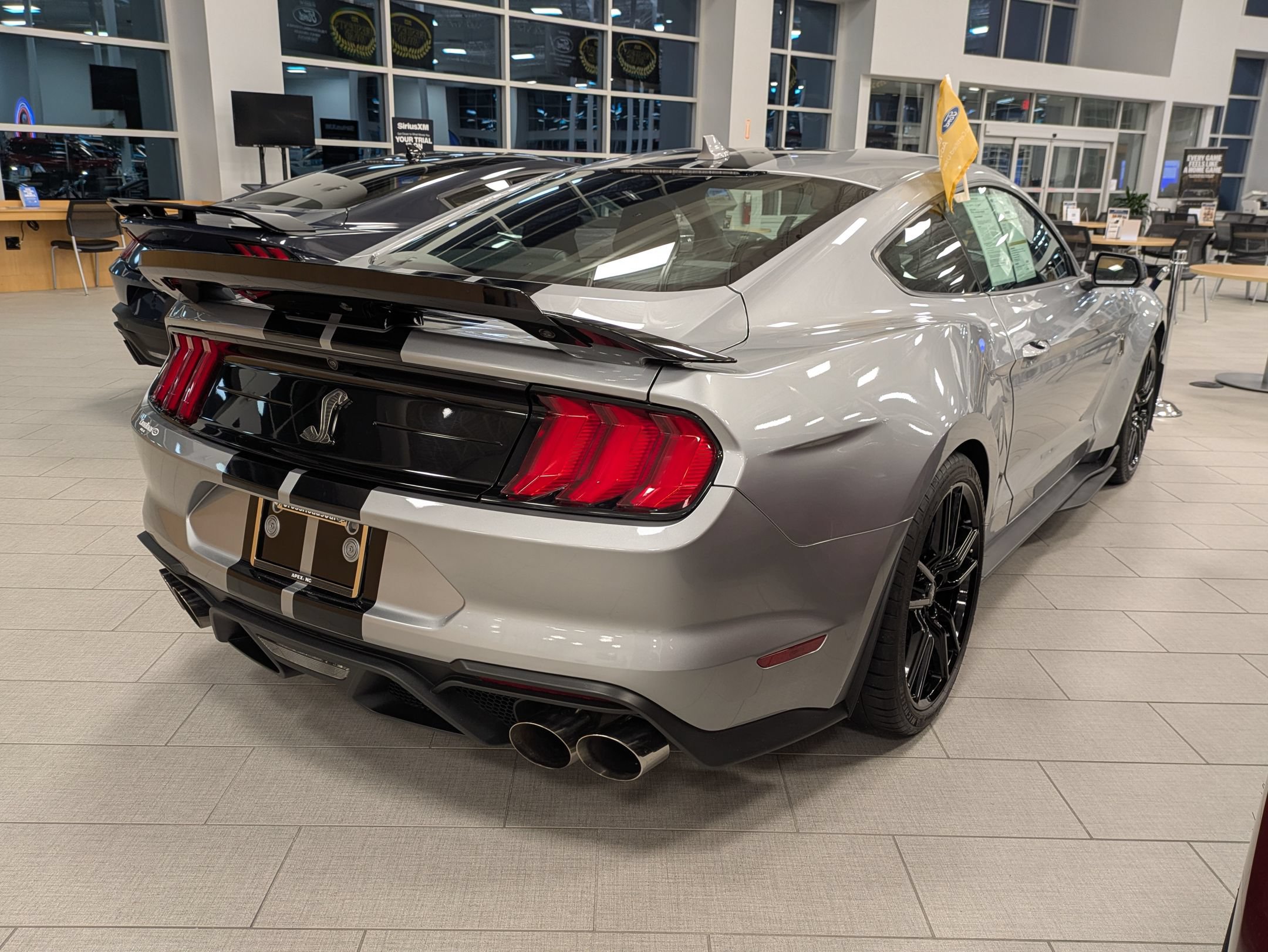 Certified 2021 Ford Mustang Shelby GT500 w/ Technology Package RWD image 3