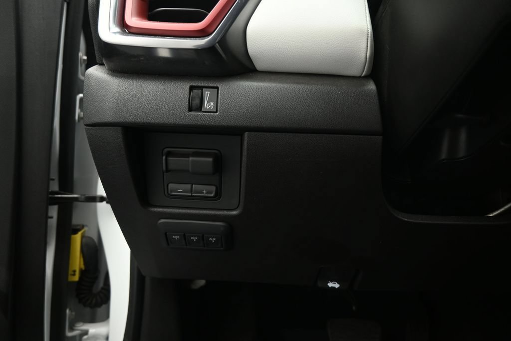 Used 2024 GMC Canyon AT4X w/ AT4X AEV Edition AWD/4WD image 10