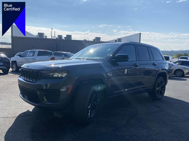 Used 2022 Jeep Grand Cherokee Altitude